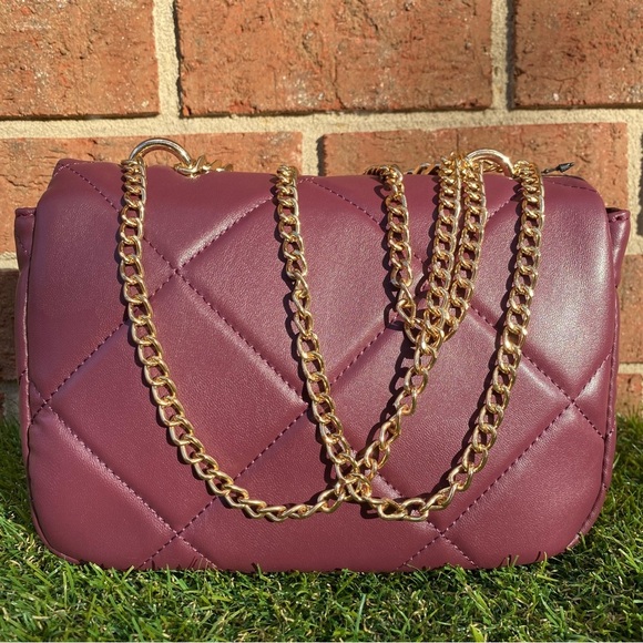 Badgley Mischka Plum Vegan Leather Quilted Flap Crossbody w. Gold Tone Logo - Picture 3 of 9